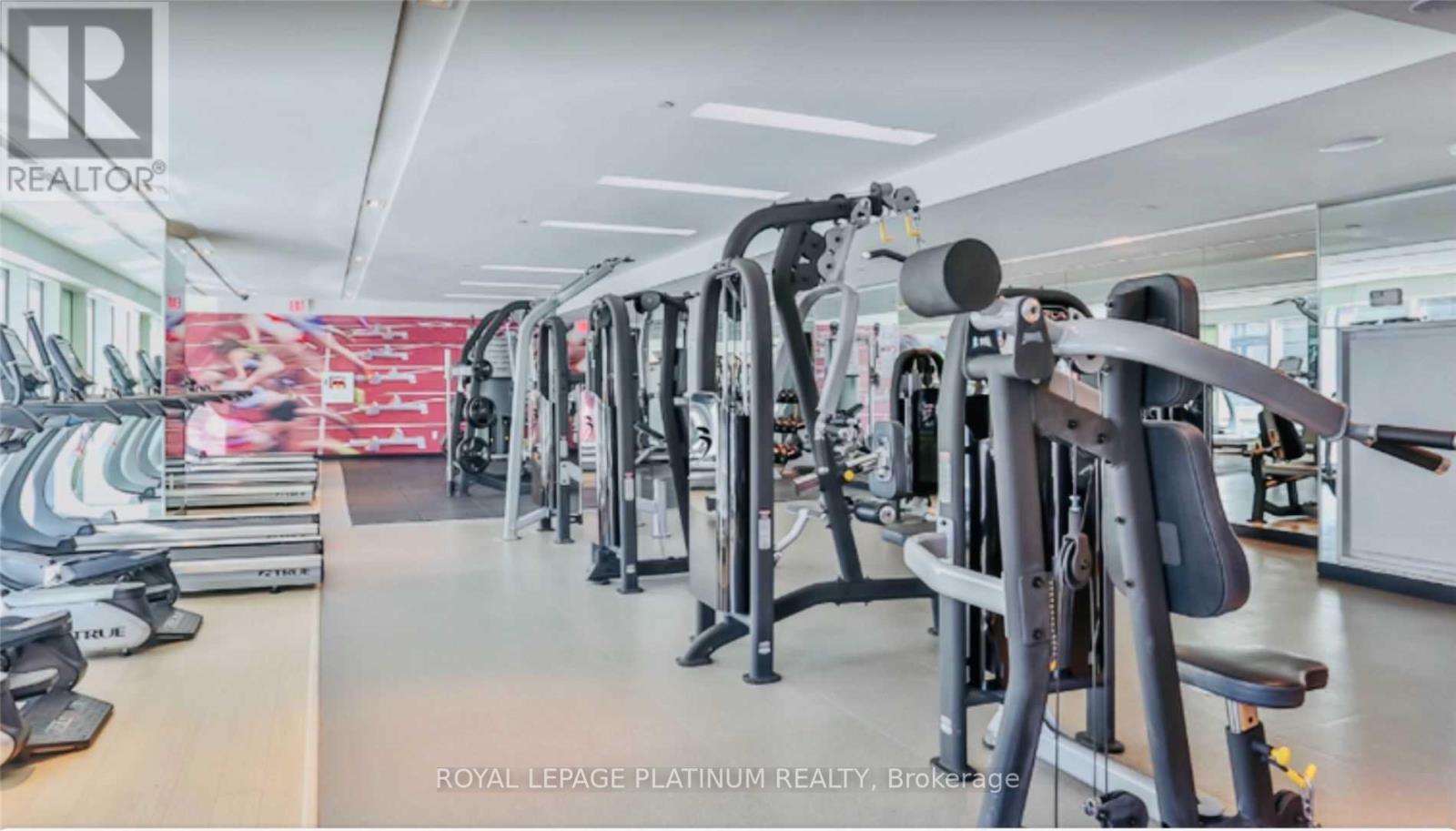 2402 - 8 The Esplanade, Toronto, Ontario  M5E 0A6 - Photo 12 - C12488920