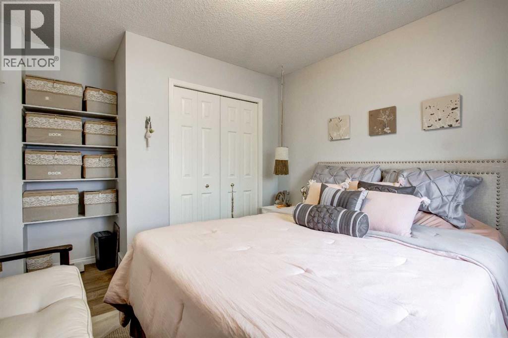 1121 Sierra Morena Court Sw, Calgary, Alberta  T3H 3N1 - Photo 23 - A2262194