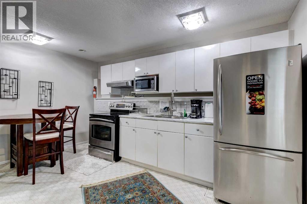 1121 Sierra Morena Court Sw, Calgary, Alberta  T3H 3N1 - Photo 29 - A2262194