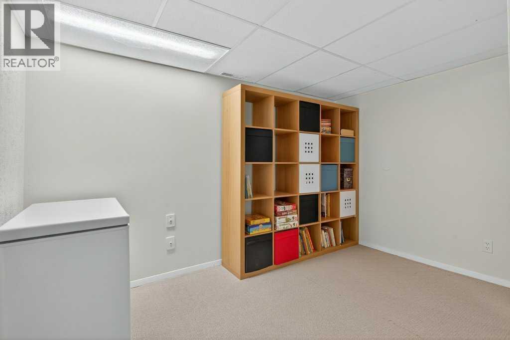 3839 Point Mckay Road Nw, Calgary, Alberta  T3B 4V7 - Photo 25 - A2264508