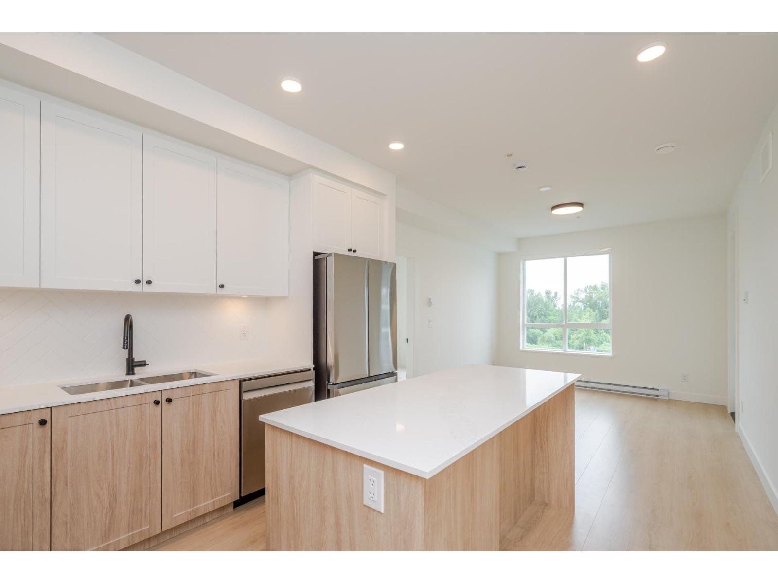 207 19953 76 Avenue, Langley, British Columbia V2Y 1S3 - Photo 2 - R3012528