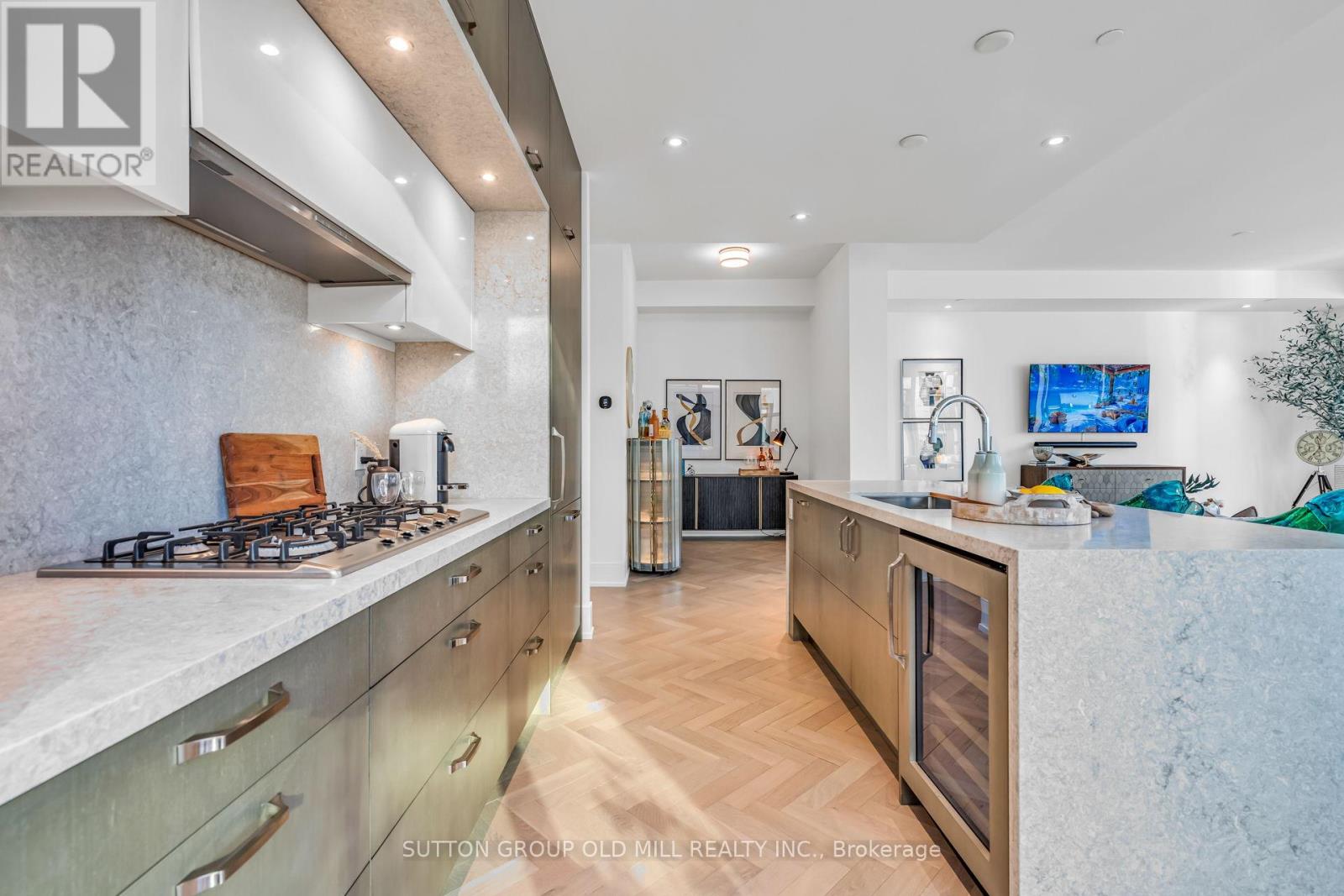 711 - 455 Wellington Street W, Toronto, Ontario  M5J 2R2 - Photo 18 - C12493880