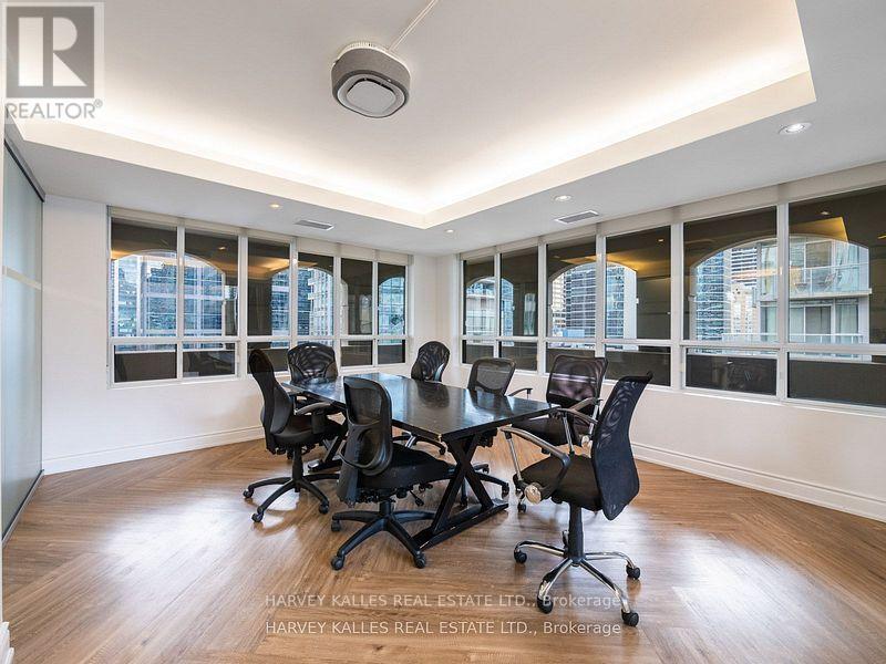 1309 - 140 Simcoe Street, Toronto, Ontario  M5H 4E9 - Photo 28 - C12493944