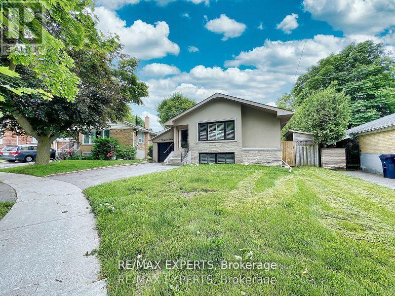 7 Montvale Drive, Toronto, Ontario  M1M 3E5 - Photo 2 - E12493862