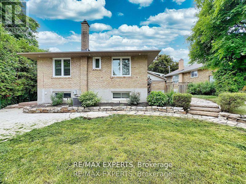 7 Montvale Drive, Toronto, Ontario  M1M 3E5 - Photo 32 - E12493862