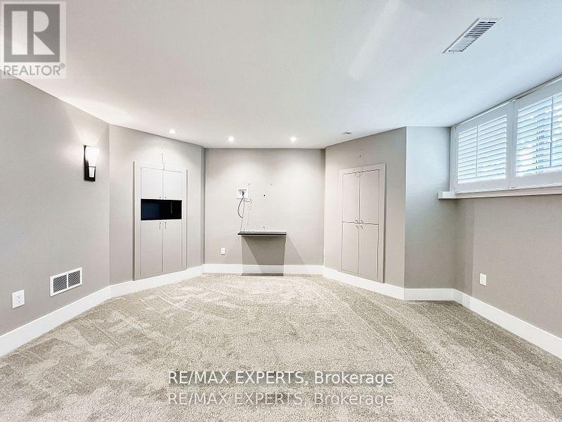 7 Montvale Drive, Toronto, Ontario  M1M 3E5 - Photo 5 - E12493862