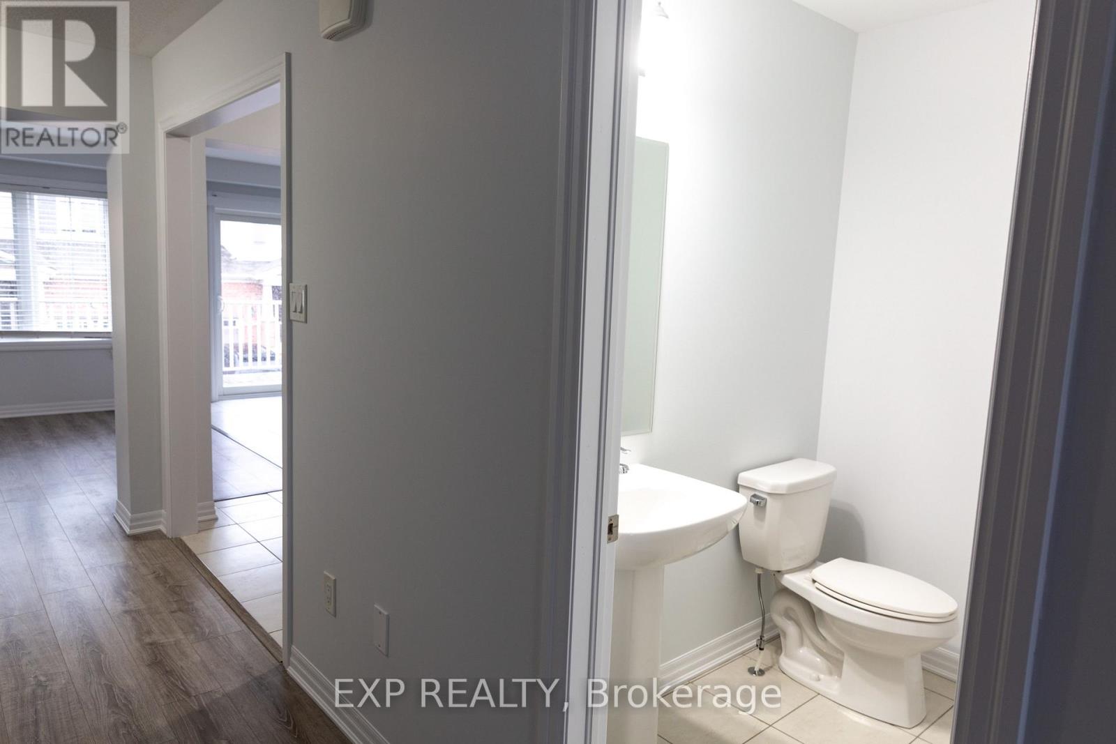 17 - 230 Avonsyde Boulevard, Hamilton, Ontario  L8B 1T9 - Photo 14 - X12477246