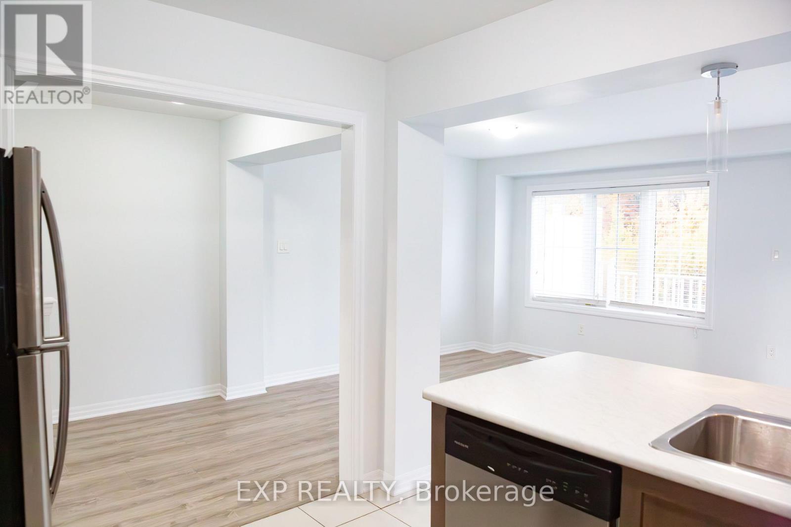 17 - 230 Avonsyde Boulevard, Hamilton, Ontario  L8B 1T9 - Photo 13 - X12477246