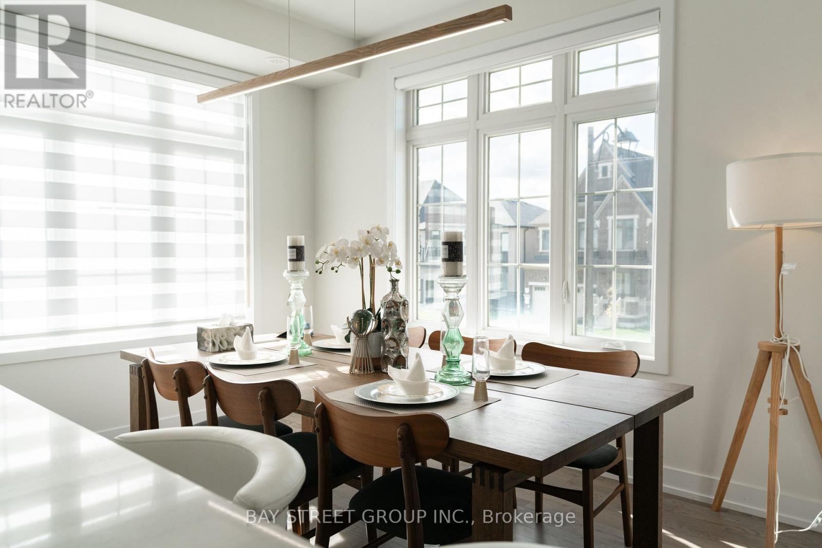 2 William Shearn Crescent, Markham, Ontario  L6C 3J3 - Photo 15 - N12493914