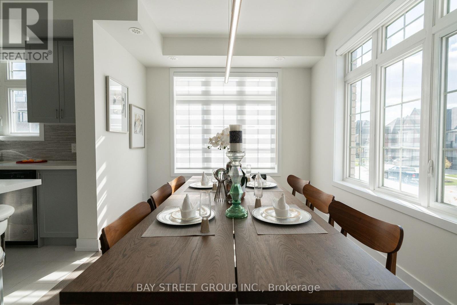 2 William Shearn Crescent, Markham, Ontario  L6C 3J3 - Photo 16 - N12493914