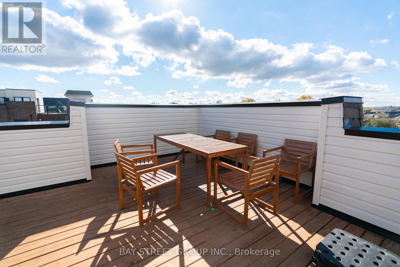 2 William Shearn Crescent, Markham, Ontario  L6C 3J3 - Photo 32 - N12493914