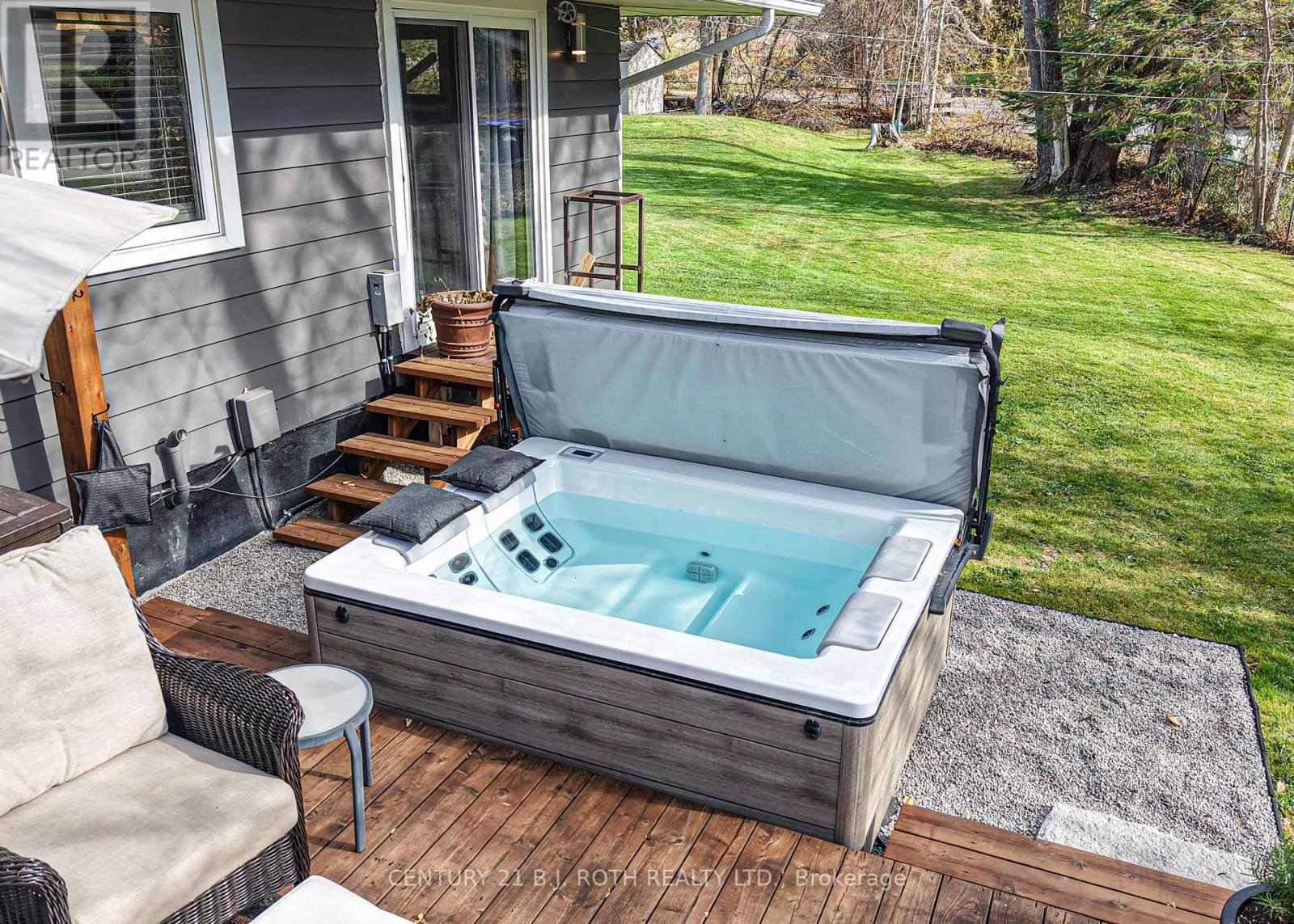 8222 169 County Road, Ramara, Ontario  L0K 2B0 - Photo 12 - S12493882