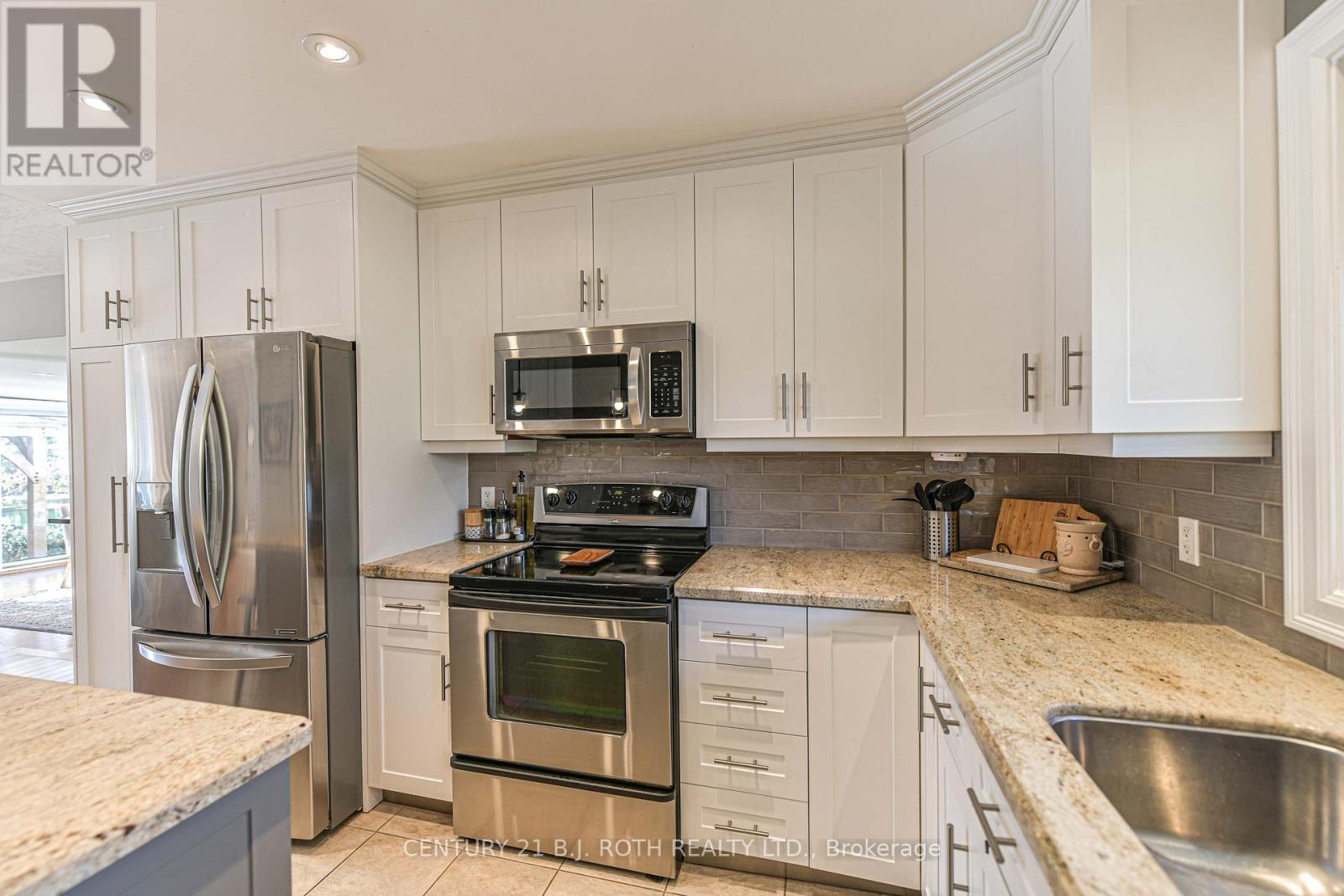 8222 169 County Road, Ramara, Ontario  L0K 2B0 - Photo 25 - S12493882