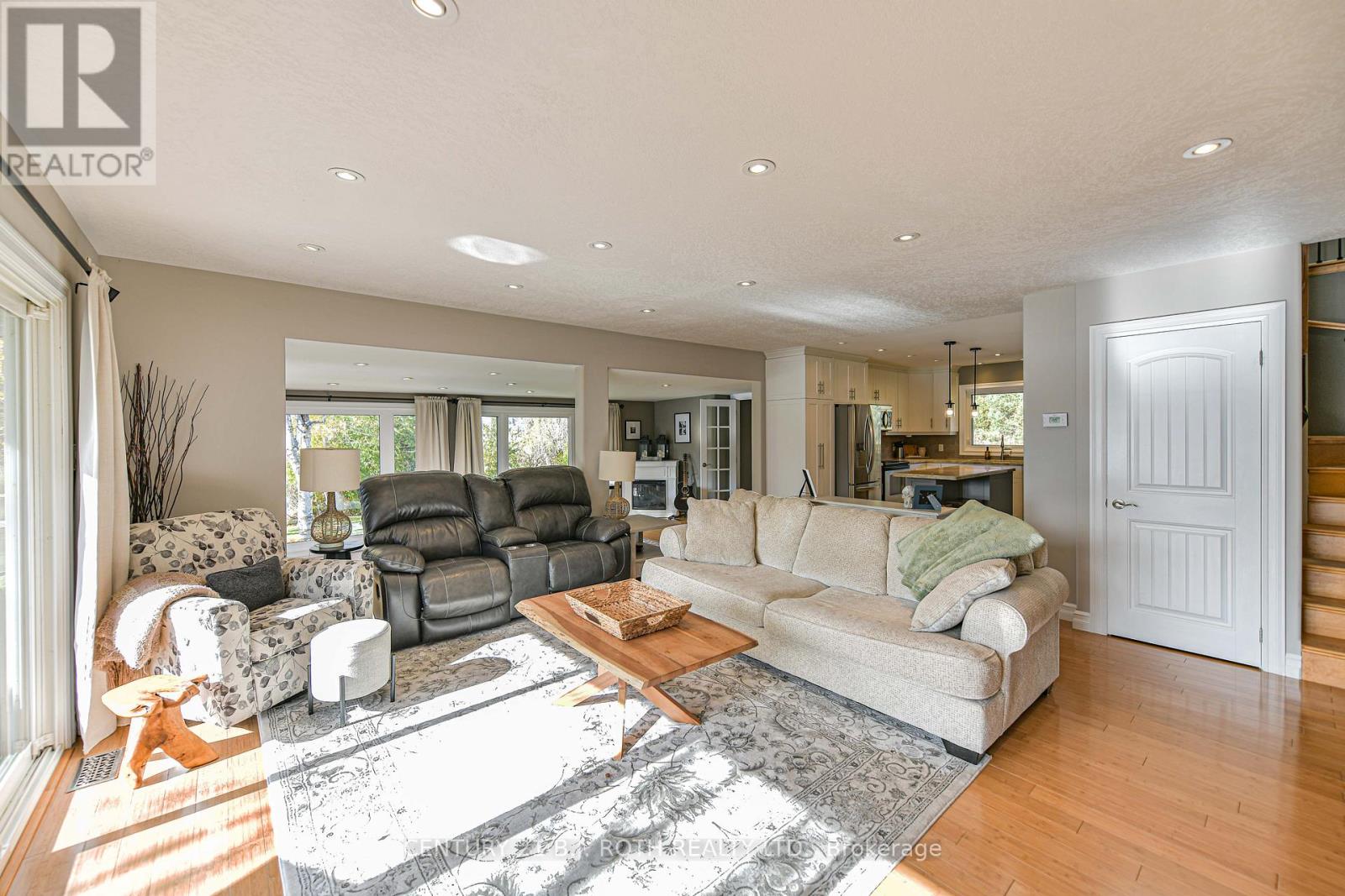 8222 169 County Road, Ramara, Ontario  L0K 2B0 - Photo 32 - S12493882