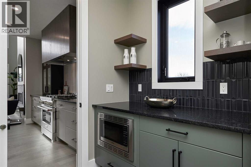 237 Rowmont Drive Nw, Calgary, Alberta  T3L 0L4 - Photo 14 - A2234596