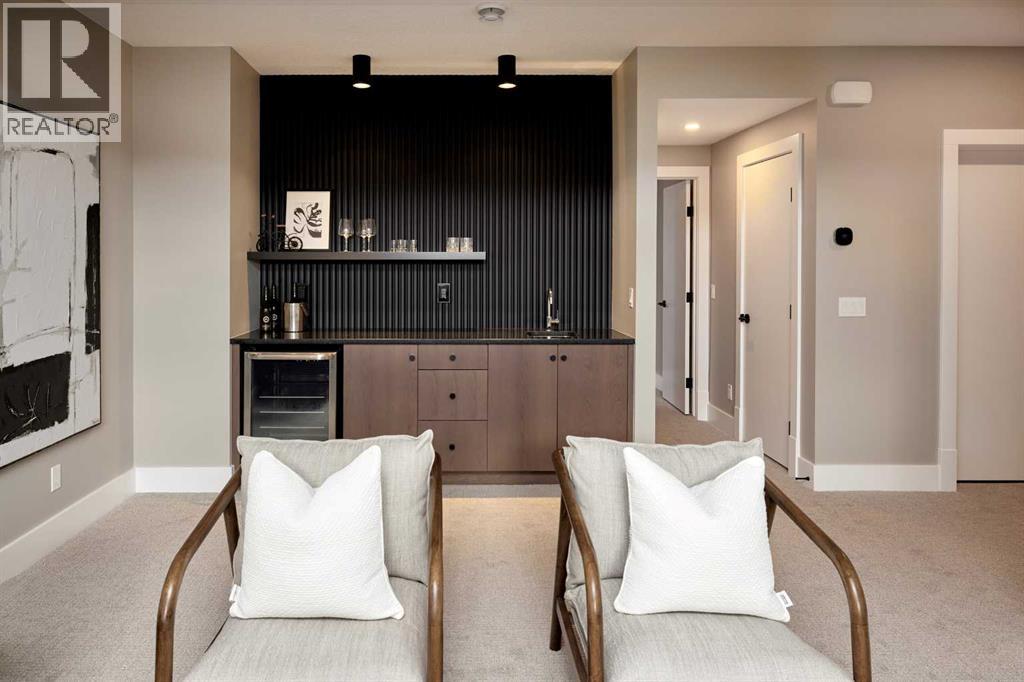 237 Rowmont Drive Nw, Calgary, Alberta  T3L 0L4 - Photo 34 - A2234596