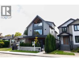 2 3460 W 14TH AVENUE, Vancouver, British Columbia