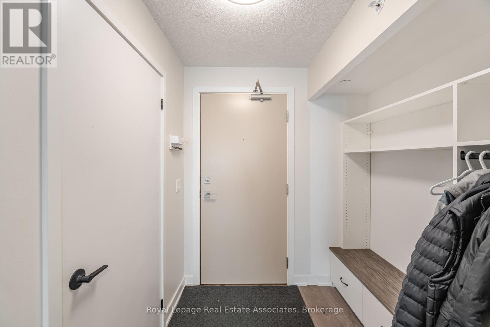 B327 - 1119 Cooke Boulevard, Burlington, Ontario  L7T 0C7 - Photo 6 - W12493856