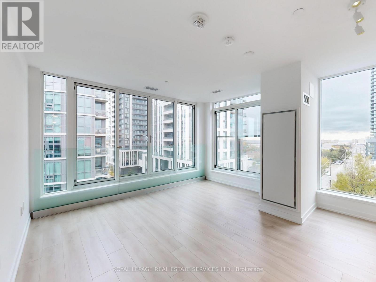 614 - 1195 The Queensway, Toronto, Ontario  M8Z 0H1 - Photo 4 - W12493894