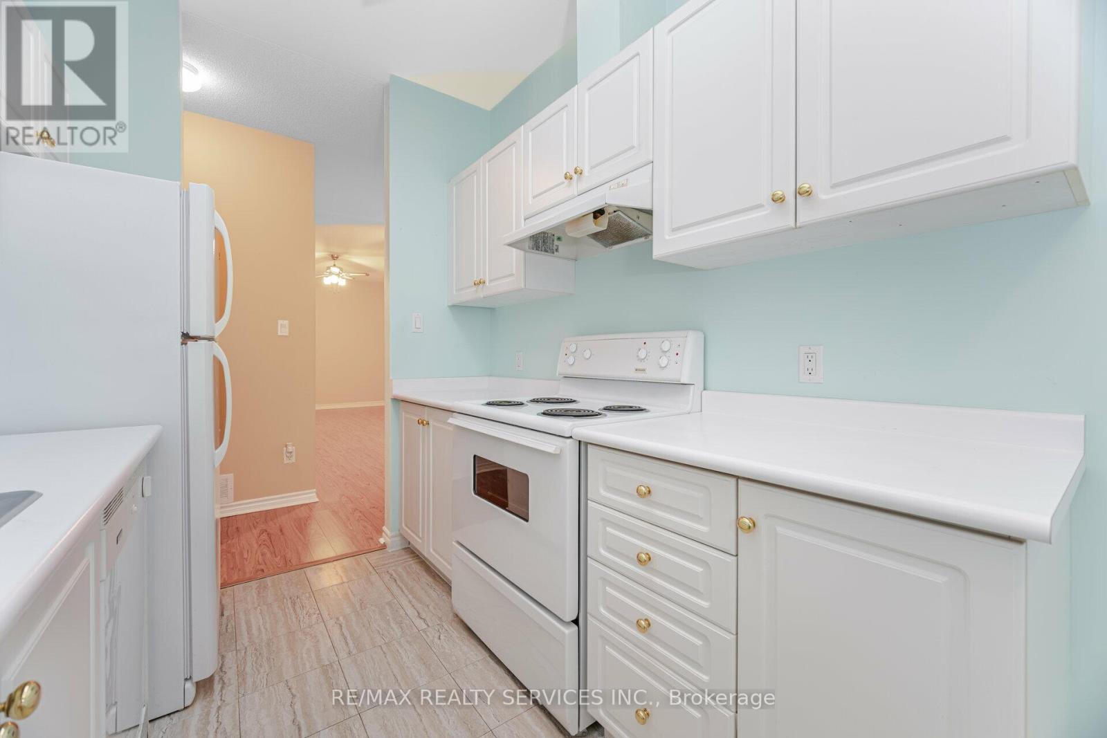 5 - 9 Ferndown Crescent, Brampton, Ontario  L6P 1C3 - Photo 14 - W12493912