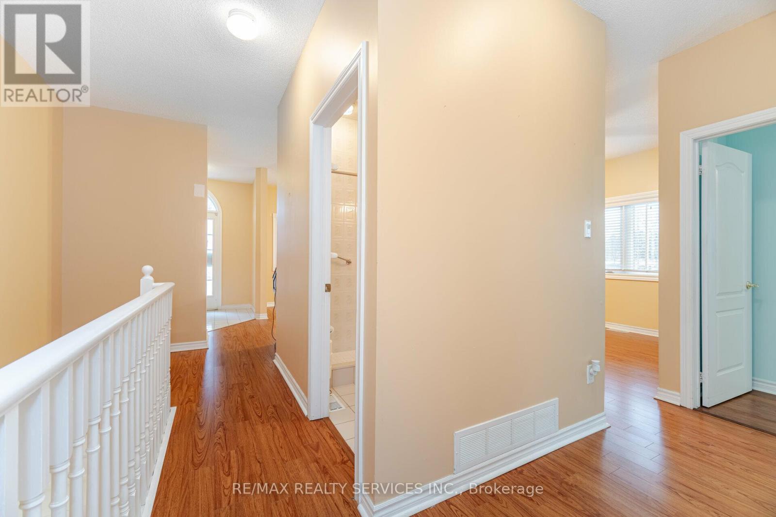 5 - 9 Ferndown Crescent, Brampton, Ontario  L6P 1C3 - Photo 25 - W12493912