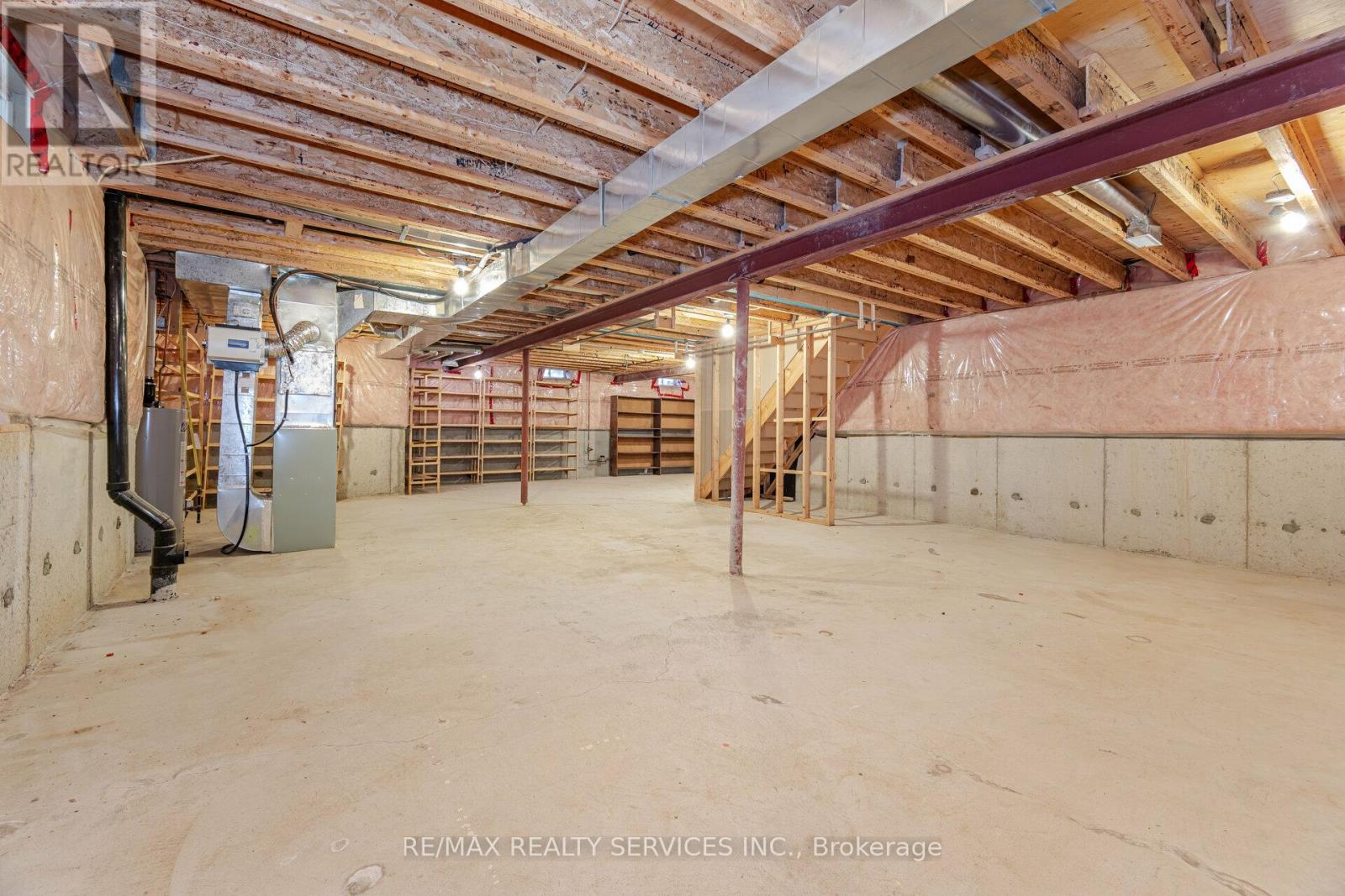 5 - 9 Ferndown Crescent, Brampton, Ontario  L6P 1C3 - Photo 32 - W12493912