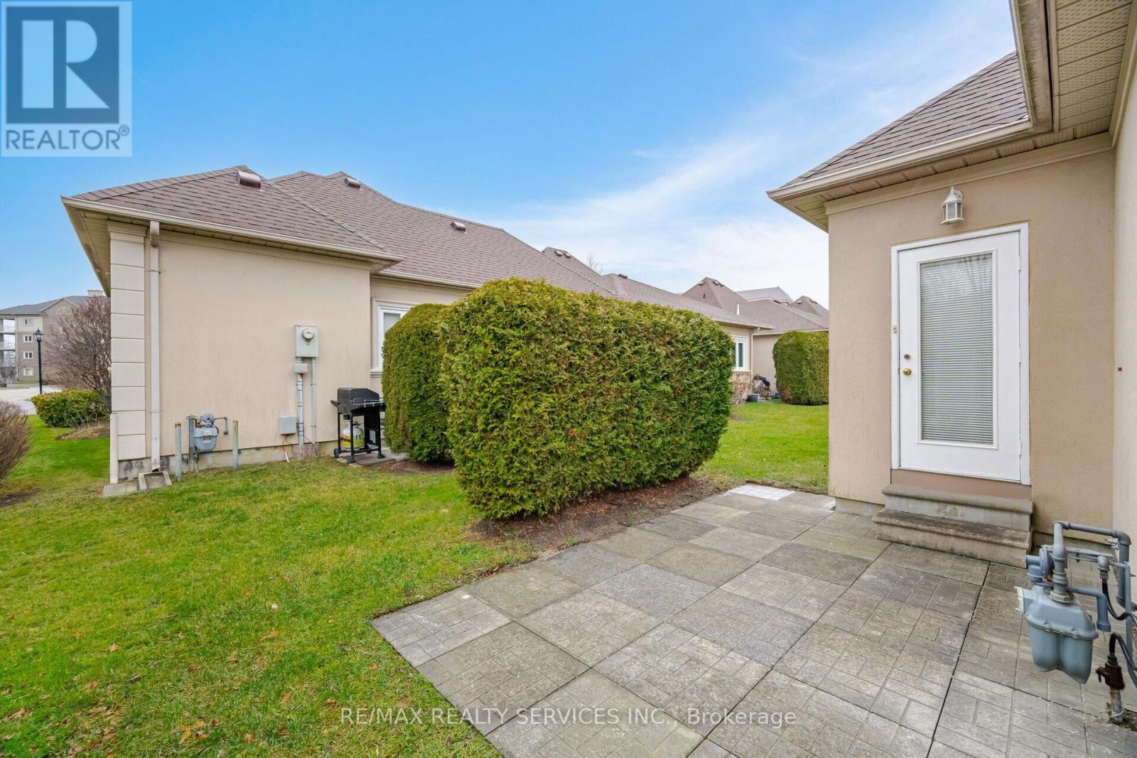 5 - 9 Ferndown Crescent, Brampton, Ontario  L6P 1C3 - Photo 34 - W12493912