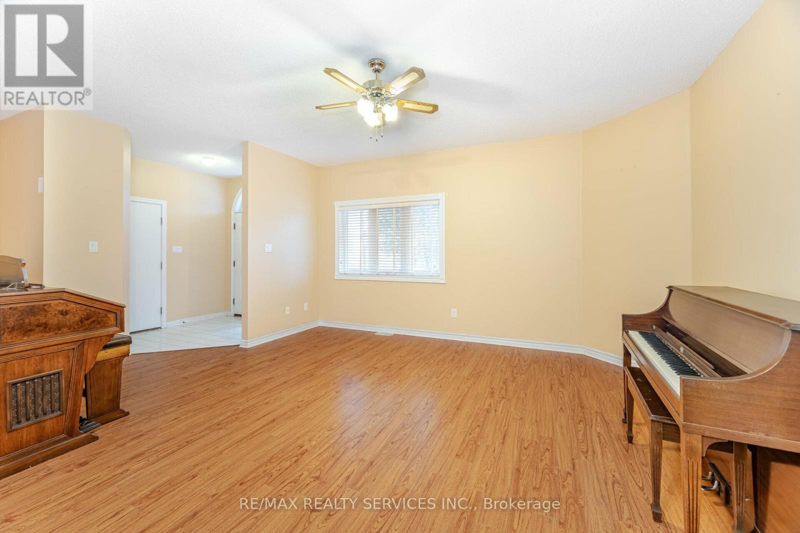 5 - 9 Ferndown Crescent, Brampton, Ontario  L6P 1C3 - Photo 7 - W12493912