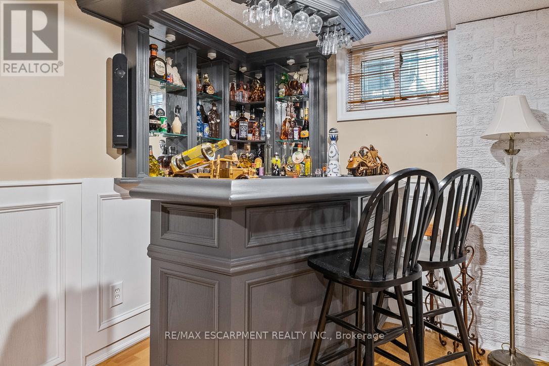 941 Stainton Drive, Mississauga, Ontario  L5C 1G2 - Photo 35 - W12493918