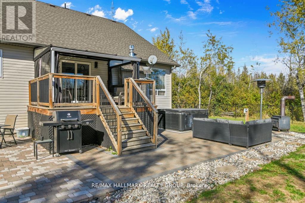 3710 Paden Road, Ottawa, Ontario  K0A 2T0 - Photo 35 - X12493958