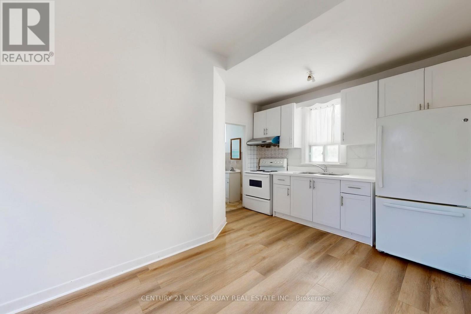 229 Bellwoods Avenue, Toronto, Ontario  M6J 2R2 - Photo 11 - C12489202