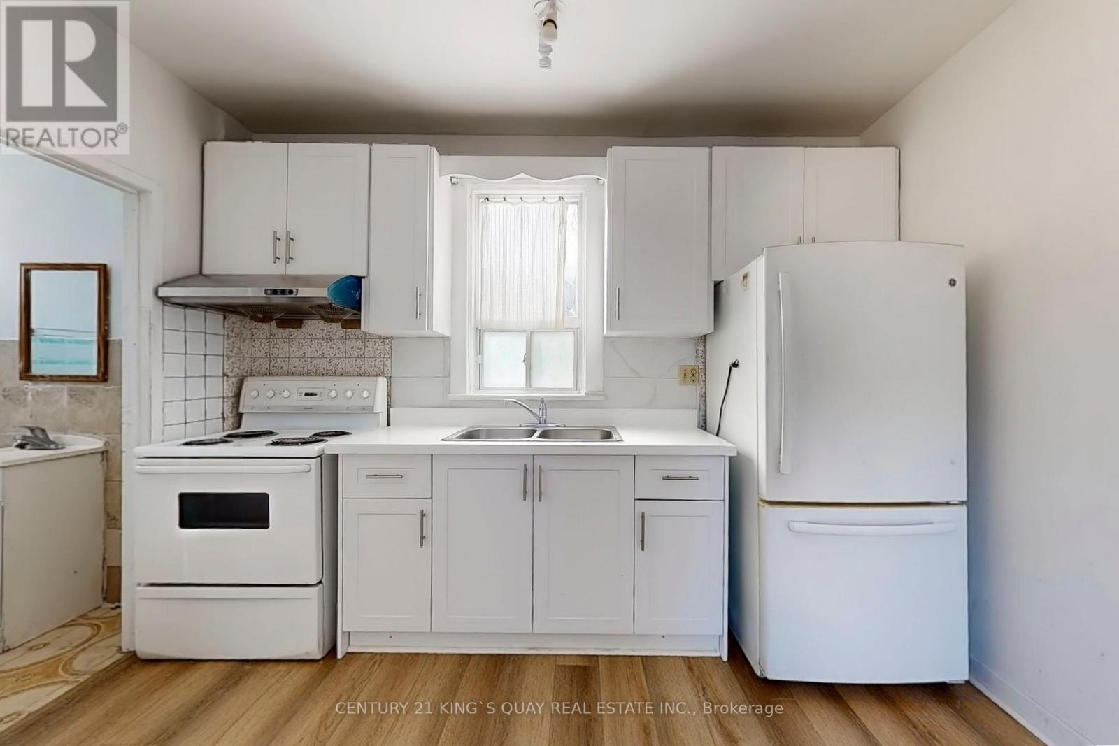 229 Bellwoods Avenue, Toronto, Ontario  M6J 2R2 - Photo 12 - C12489202