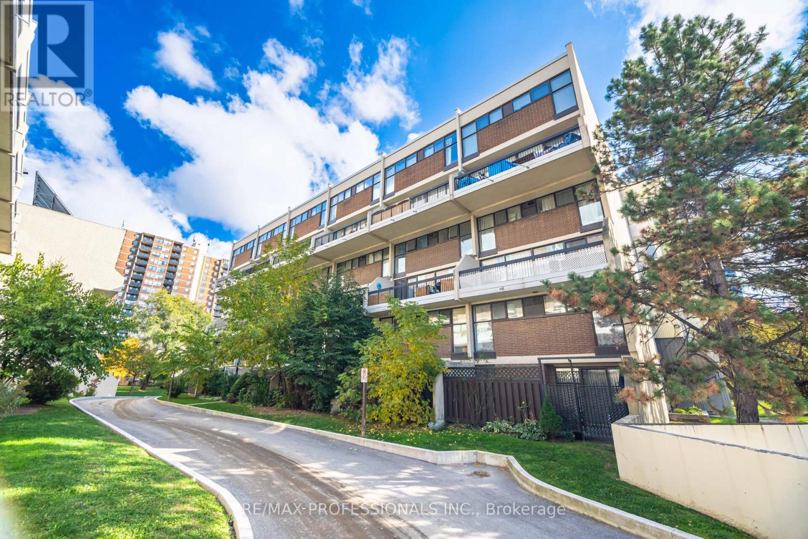 326b - 364 The East Mall, Toronto, Ontario  M9B 6C5 - Photo 36 - W12489914