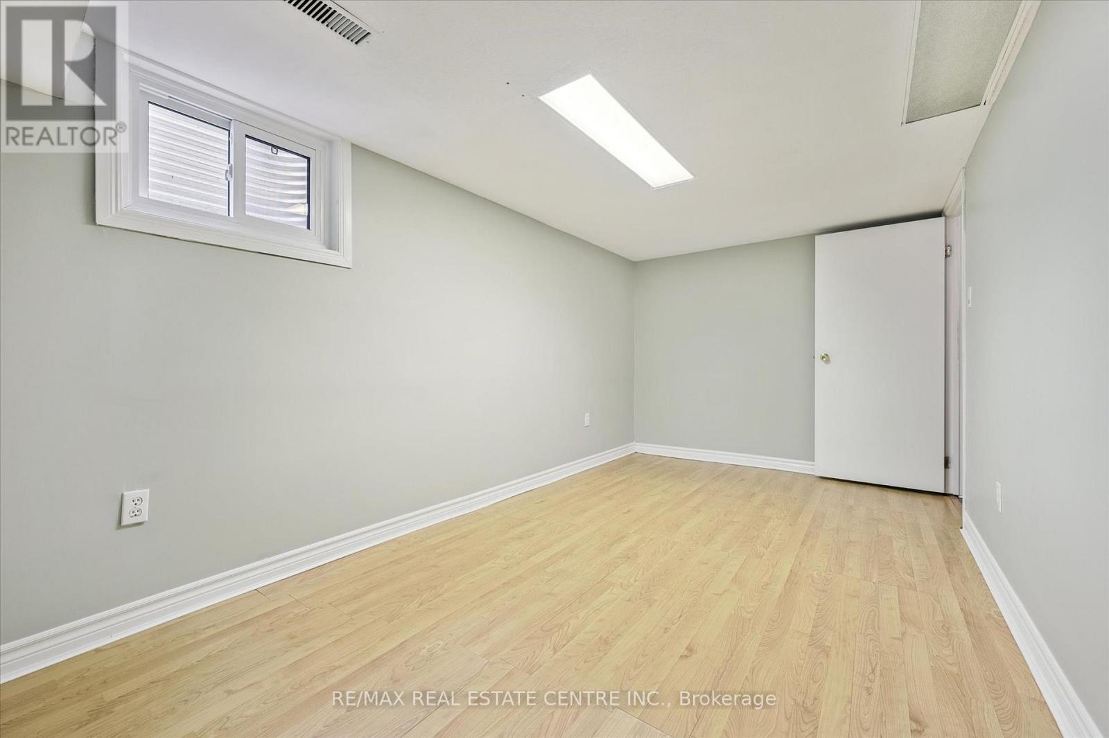 5 - 589 Beechwood Drive, Waterloo, Ontario  N2T 2K9 - Photo 18 - X12493844