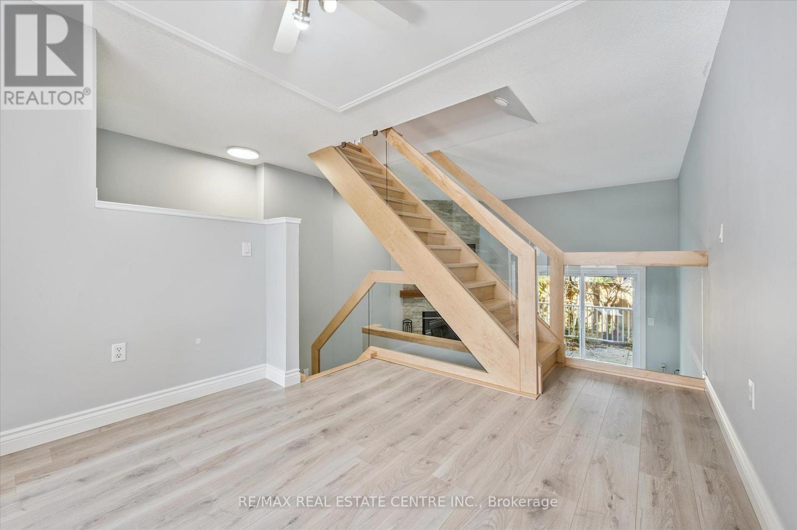 5 - 589 Beechwood Drive, Waterloo, Ontario  N2T 2K9 - Photo 5 - X12493844