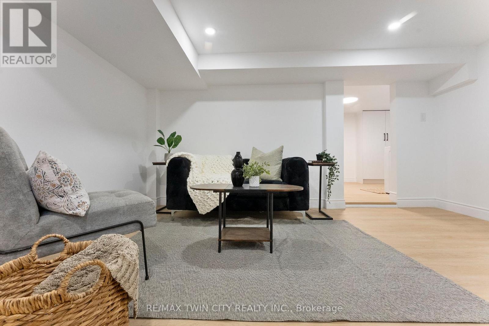 25 Dundee Street, Brantford, Ontario  N3R 4M2 - Photo 25 - X12493870