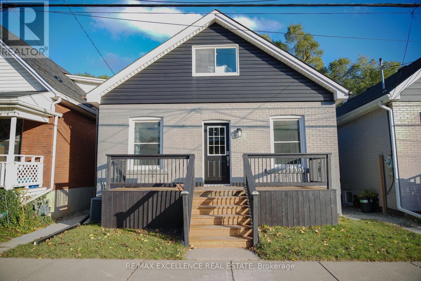 11 EAST 25TH STREET, Hamilton, Ontario