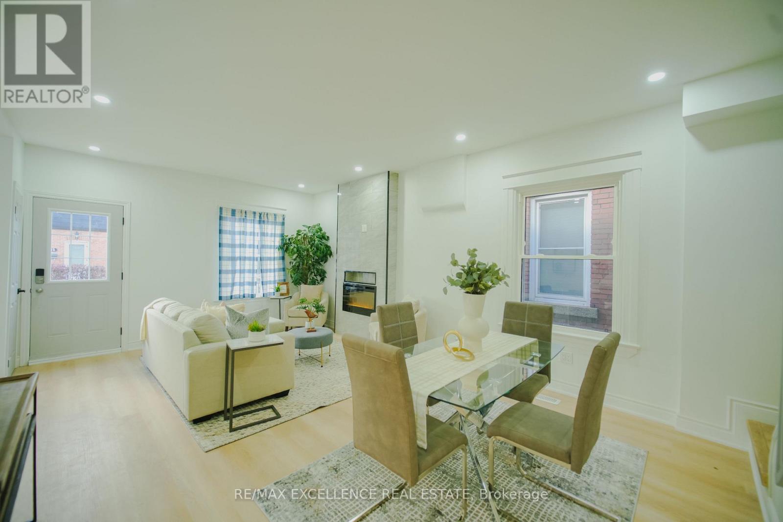 11 East 25th Street, Hamilton, Ontario  L8V 2Z9 - Photo 7 - X12493942