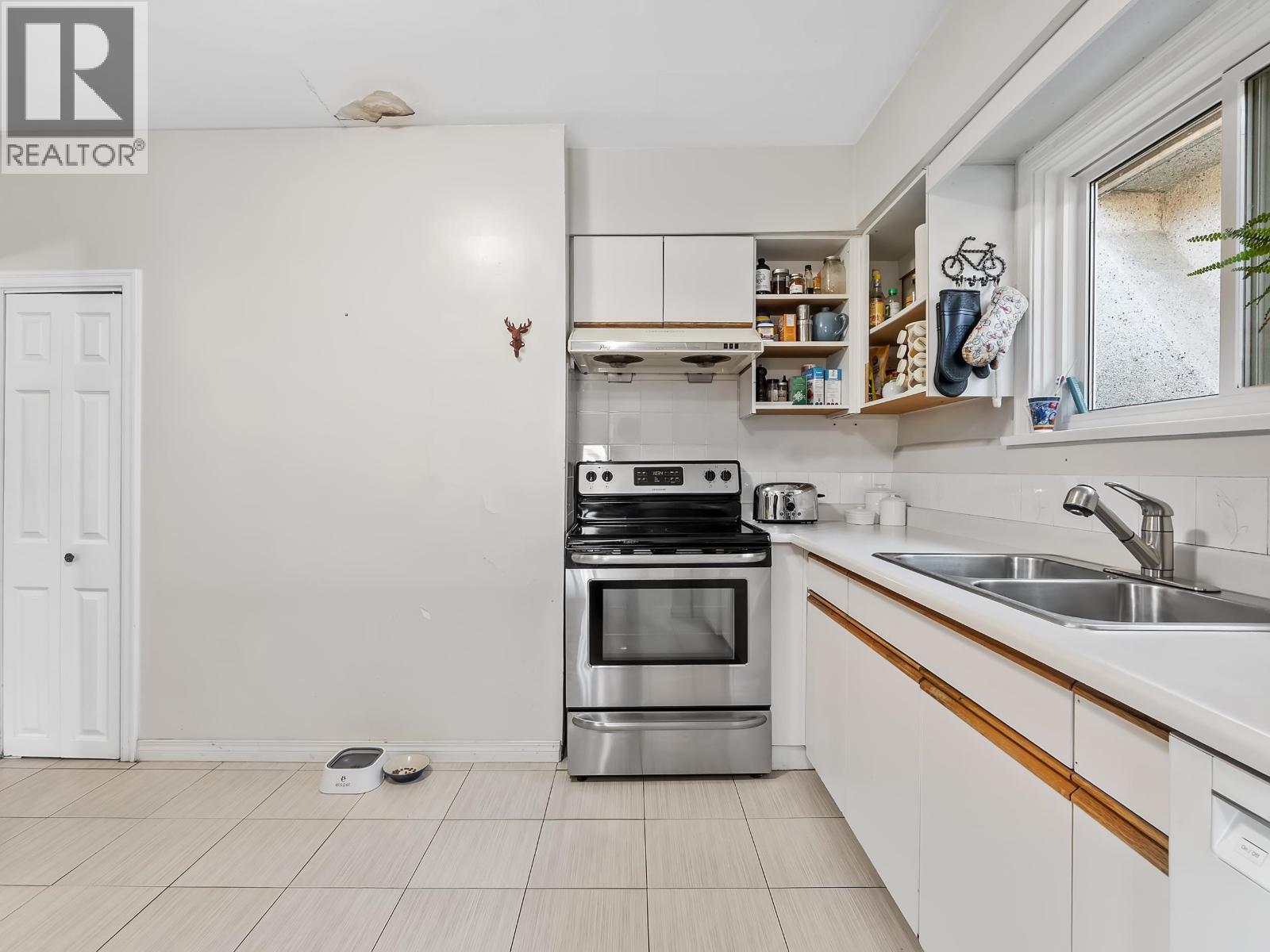 4833 Henry Street, Vancouver, British Columbia  V5V 4Z2 - Photo 18 - R3063477