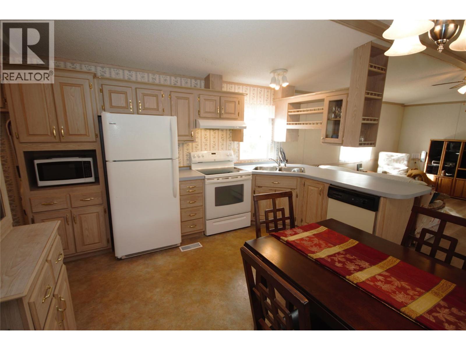 8598 Hwy 97 Unit# 33, Oliver, British Columbia  V0H 1T2 - Photo 5 - 10367107