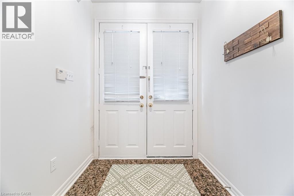 2499 Scotch Pine Drive, Oakville, Ontario  L6M 4C4 - Photo 4 - 40784251