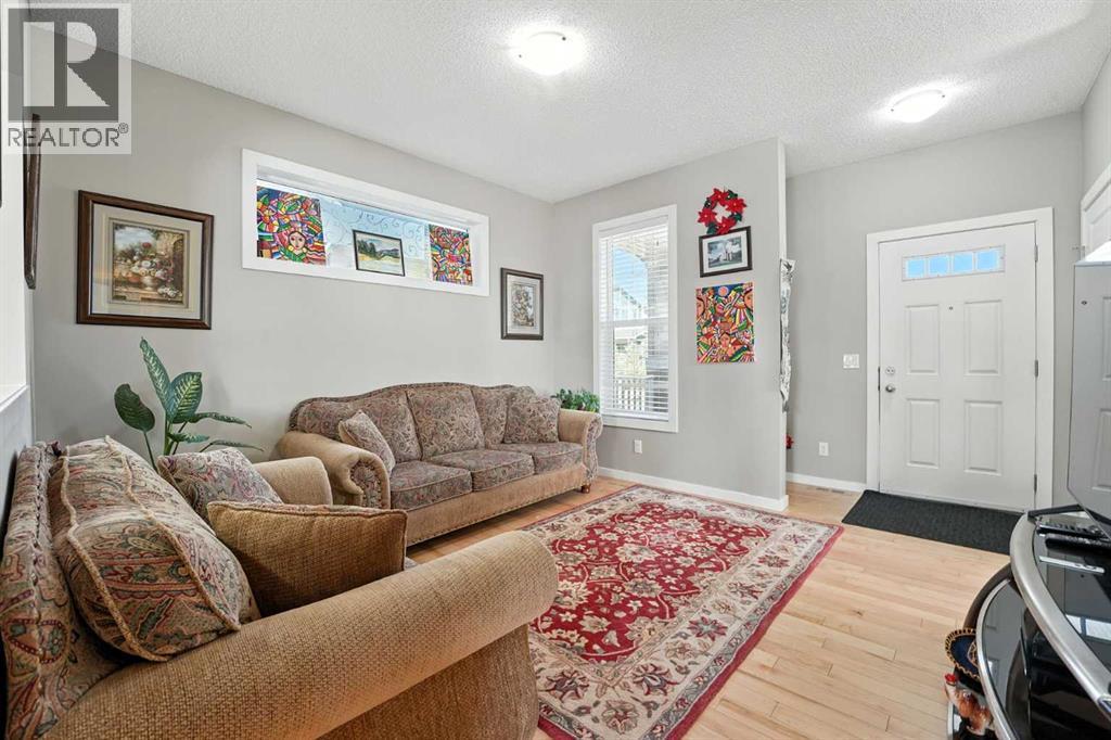 220 Legacy Crescent Se, Calgary, Alberta  T2X 0X9 - Photo 3 - A2252066