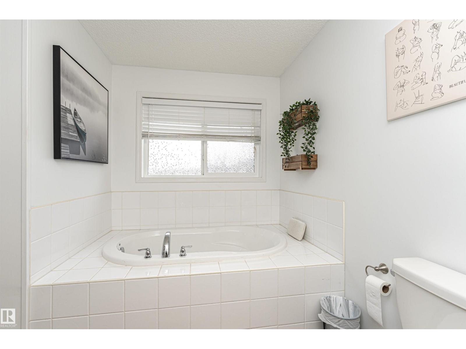 38 Rue Bouchard, Beaumont, Alberta  T4X 0E6 - Photo 32 - E4464121