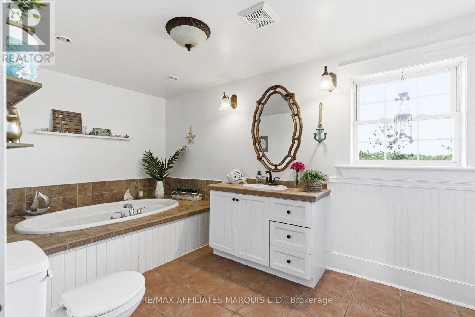 20267 County Road 18 Road, South Glengarry, Ontario  K0C 2J0 - Photo 16 - X12493982