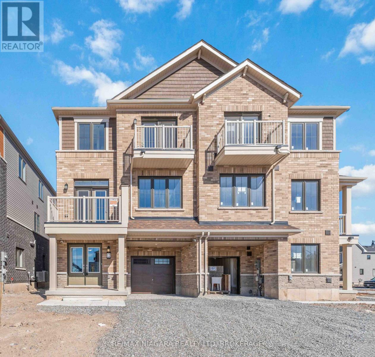 12 FEATHER ROAD, Welland, Ontario