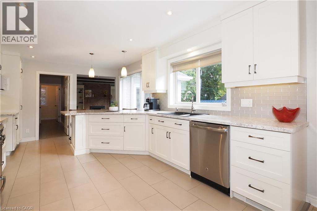 375 Crimson Drive, Waterloo, Ontario  N2K 2V2 - Photo 14 - 40780412