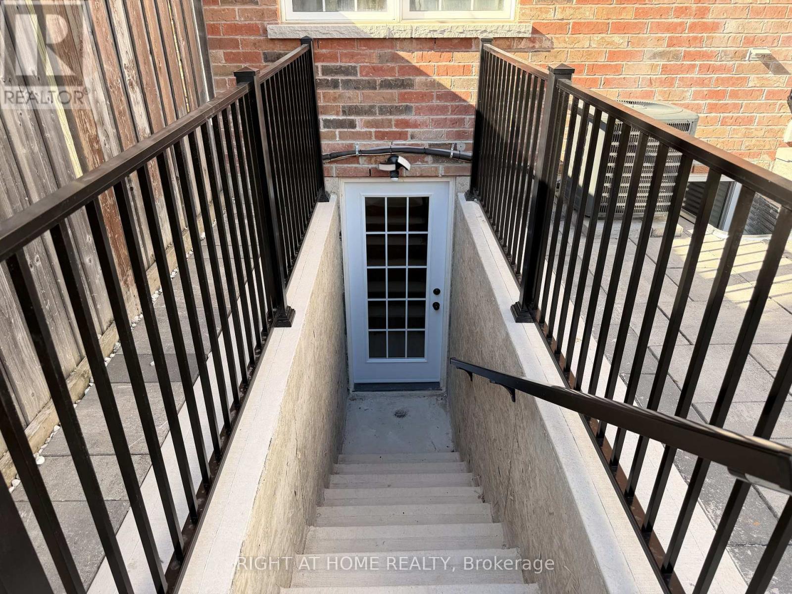 Bsmt - 604 Lott Crescent, Milton, Ontario  L9T 7P8 - Photo 18 - W12492056