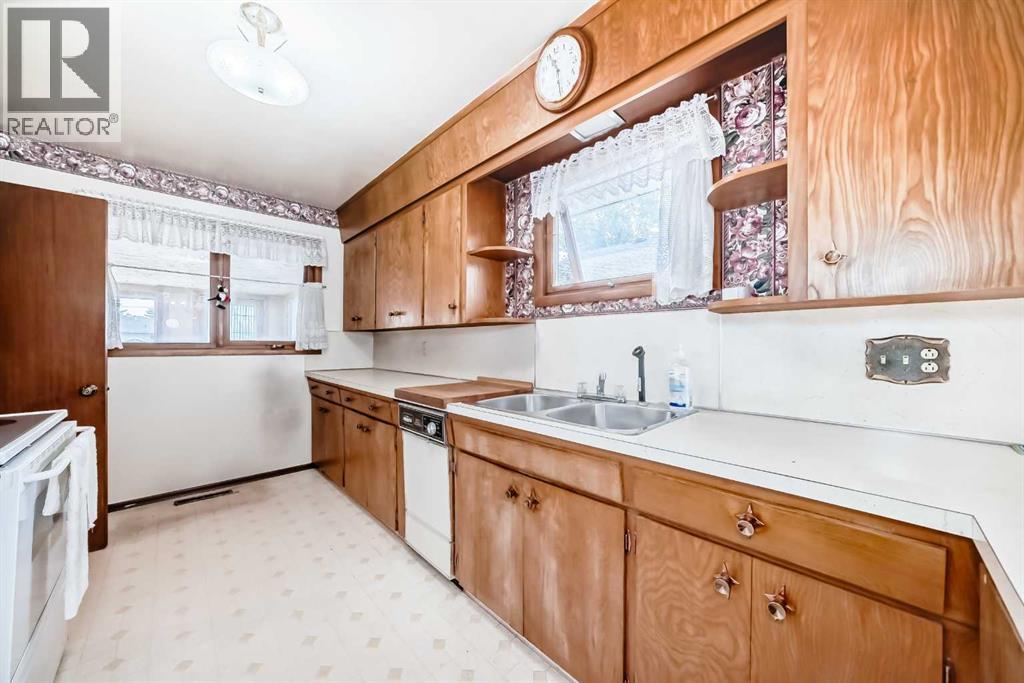 916 38 Street Se, Calgary, Alberta T2A 1G2 - Photo 6 - A2257370