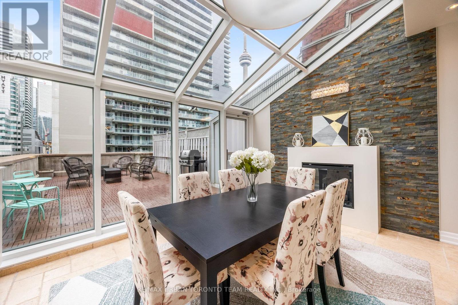 401 - 393 King Street W, Toronto, Ontario  M5V 3G8 - Photo 15 - C12494008