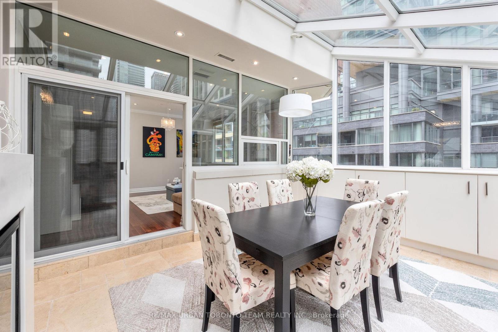 401 - 393 King Street W, Toronto, Ontario  M5V 3G8 - Photo 16 - C12494008